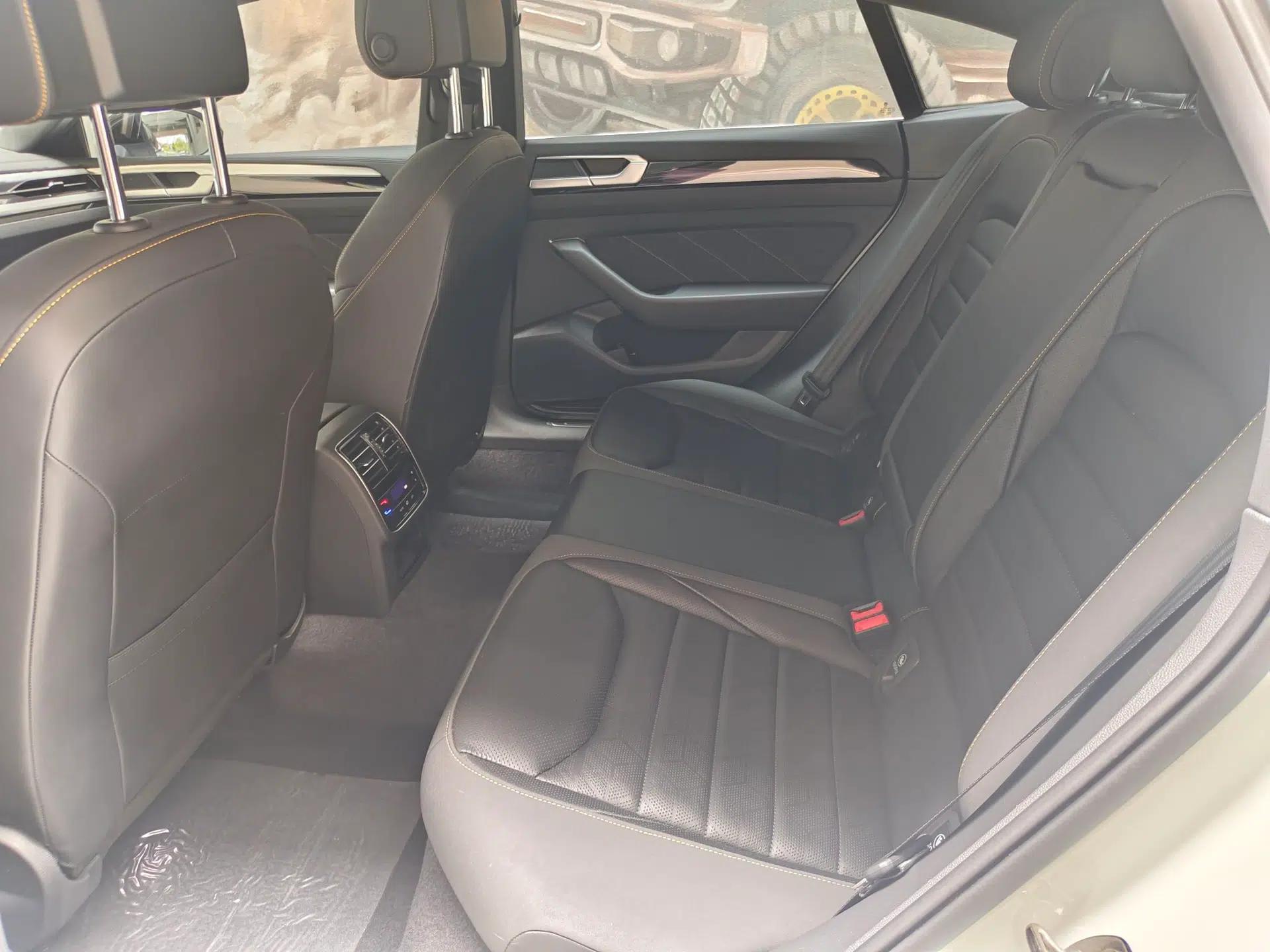 Volkswagen FAW-Volkswagen CC 2024 380TSI Striking Edition — миниатюра 13