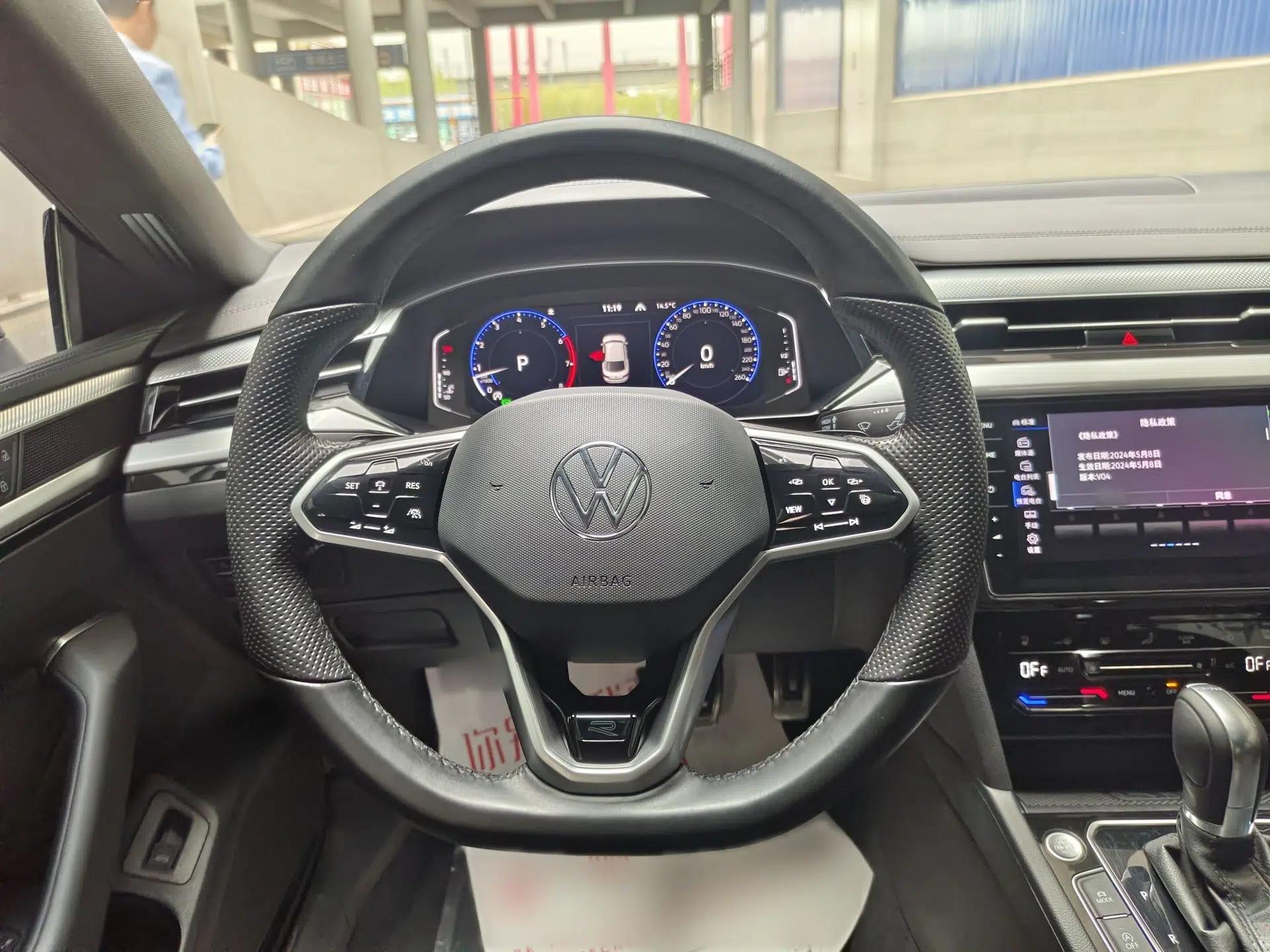 Volkswagen FAW-Volkswagen CC 2024 380TSI Striking Edition — миниатюра 8
