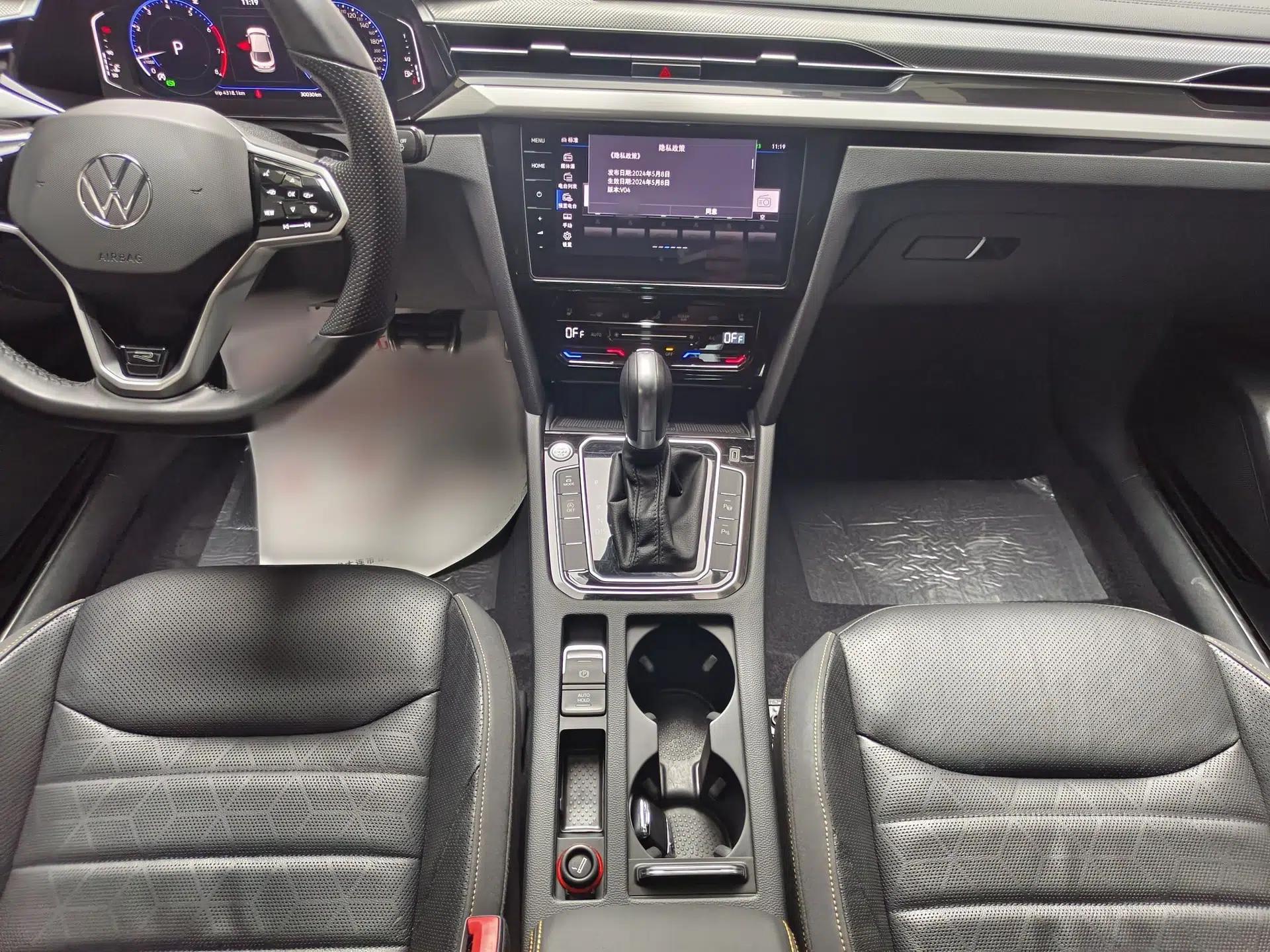 Volkswagen FAW-Volkswagen CC 2024 380TSI Striking Edition — миниатюра 10