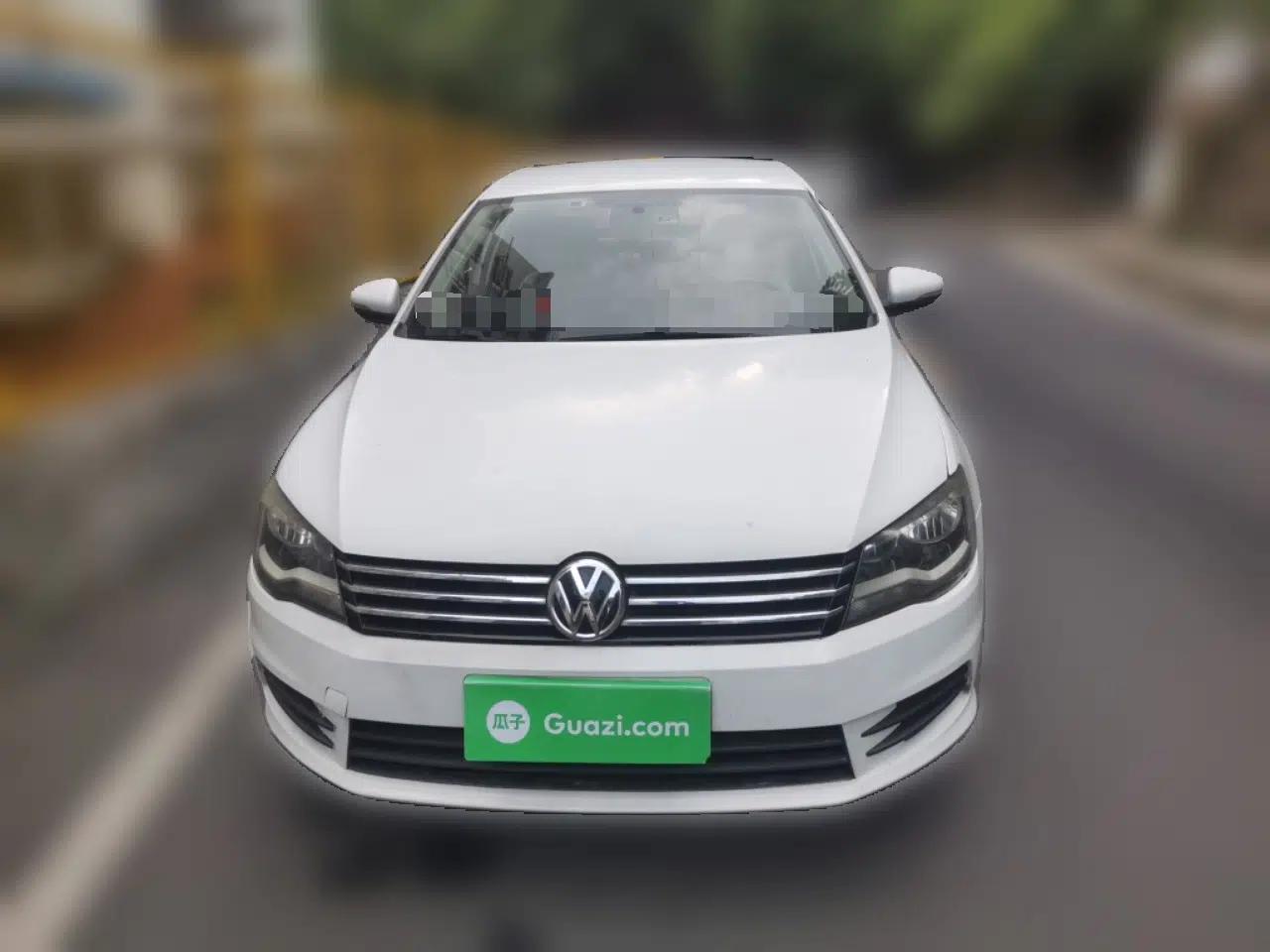 Volkswagen Bora 2013 1.6L Manual Fashion Edition — миниатюра 2