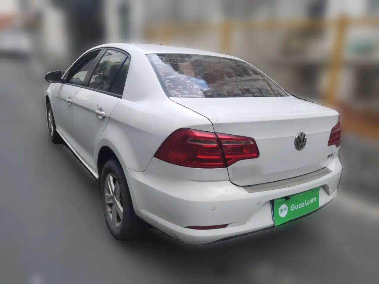 Volkswagen Bora 2013 1.6L Manual Fashion Edition — миниатюра 4