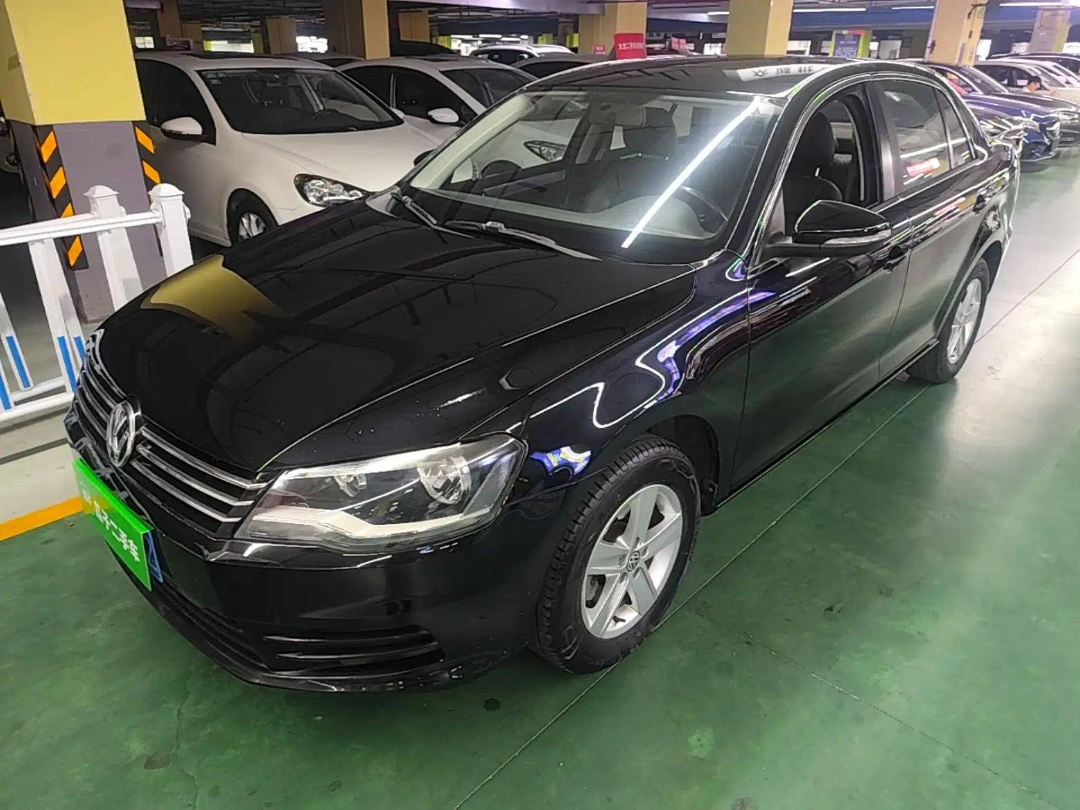 Volkswagen Bora 2014 1.6L Automatic Fashion Model — миниатюра 1