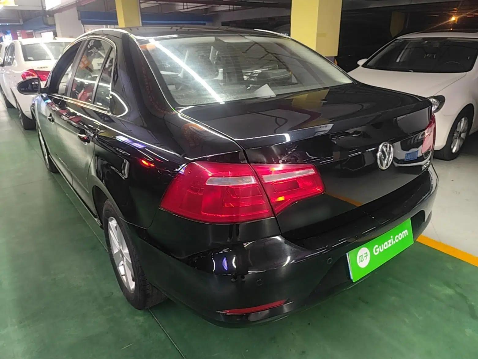 Volkswagen Bora 2014 1.6L Automatic Fashion Model — миниатюра 4