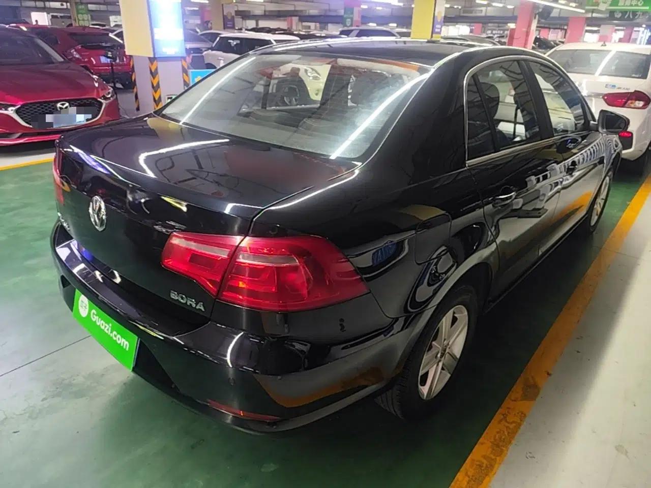 Volkswagen Bora 2014 1.6L Automatic Fashion Model — миниатюра 6