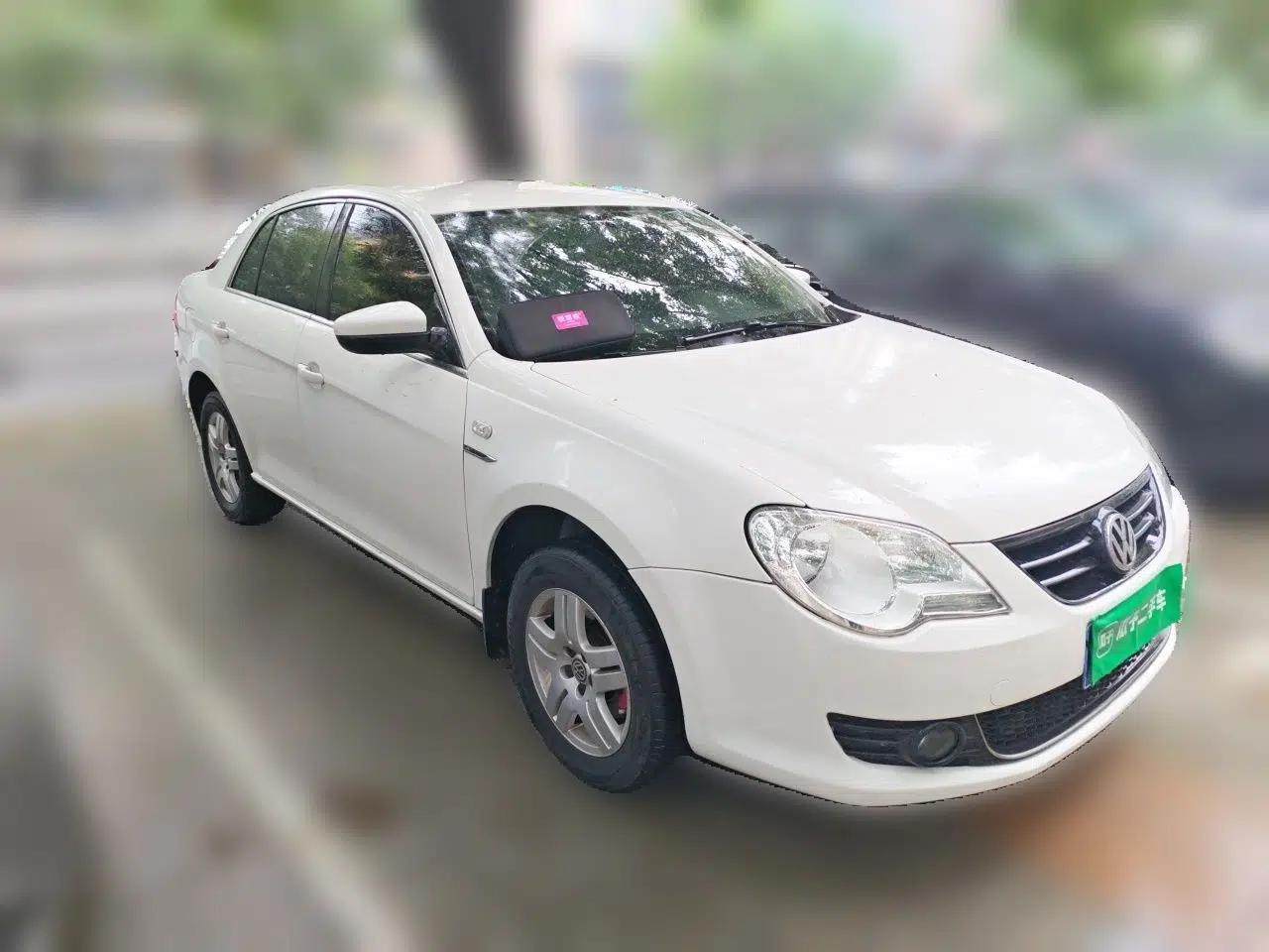 Volkswagen Bora 2011 1.6L Manual Fashion Edition — миниатюра 3