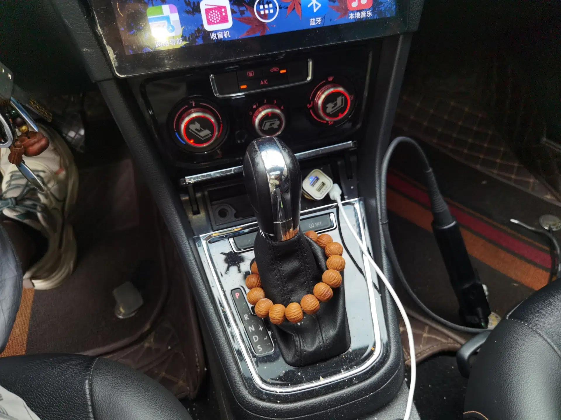 Volkswagen Bora 2018 1.5L Automatic Comfort Model — миниатюра 14