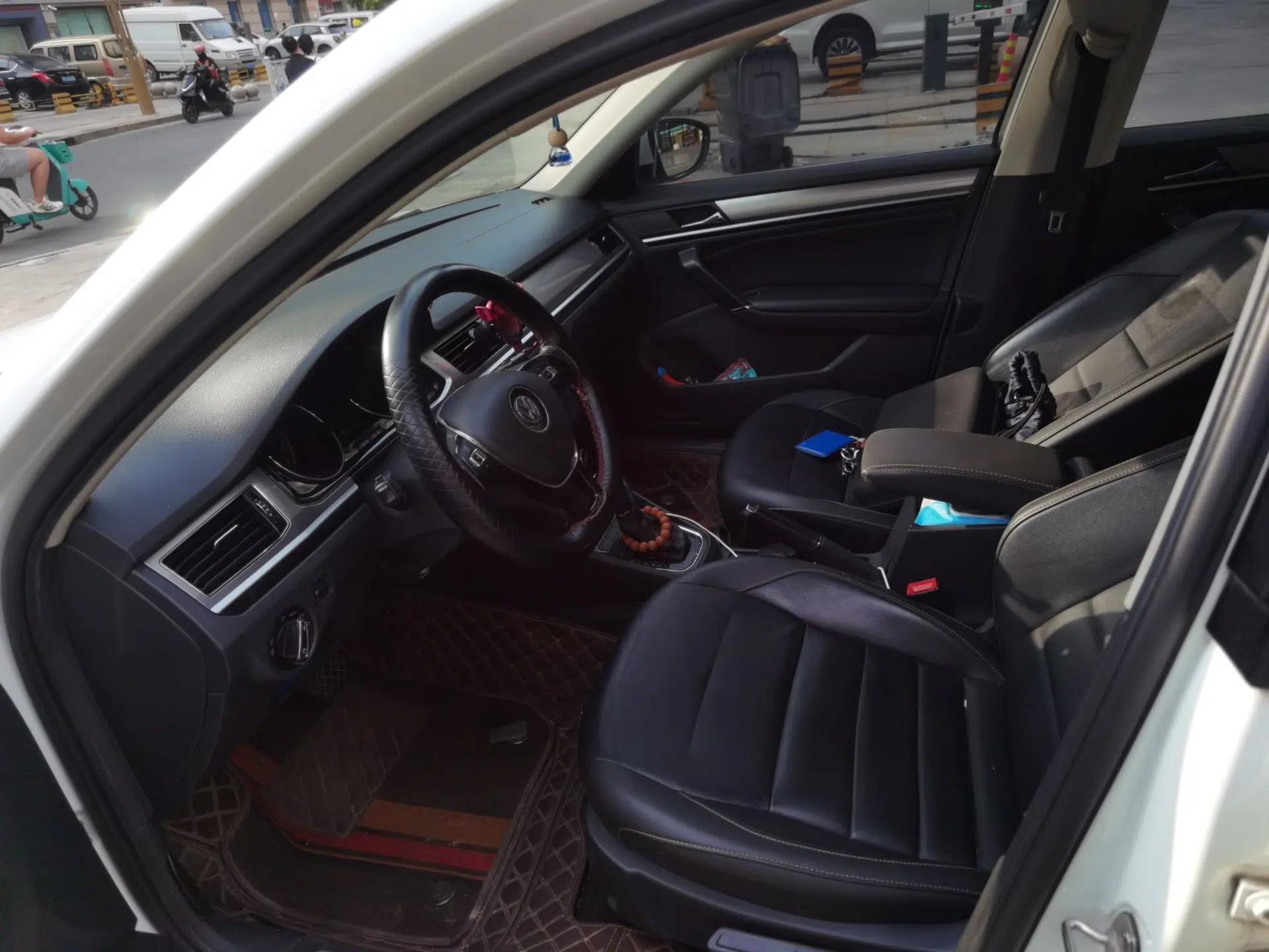 Volkswagen Bora 2018 1.5L Automatic Comfort Model — миниатюра 15
