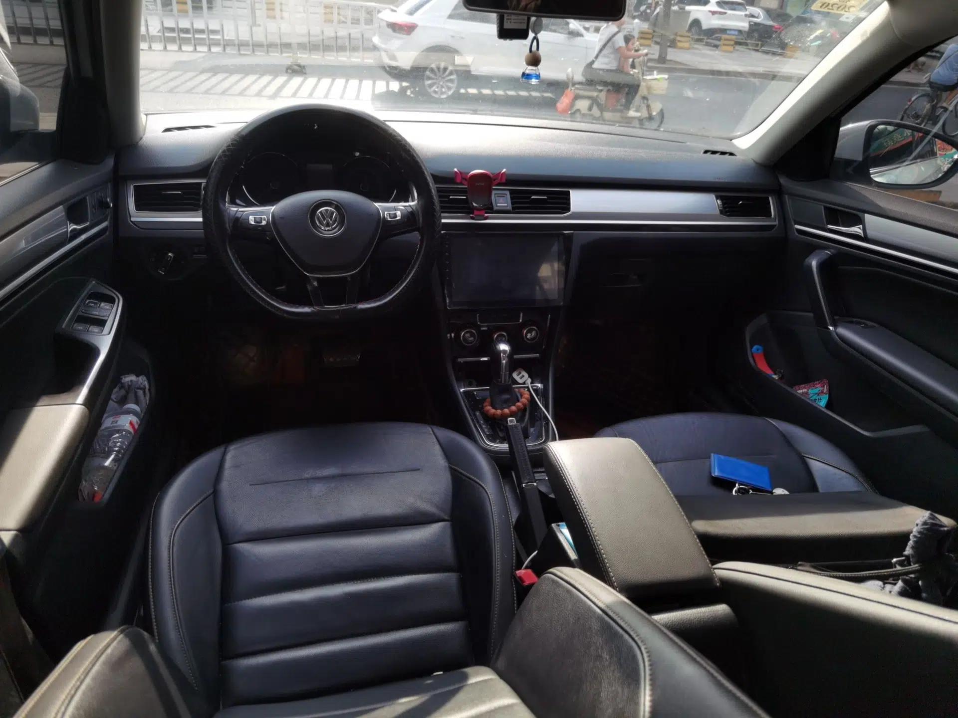Volkswagen Bora 2018 1.5L Automatic Comfort Model — миниатюра 9