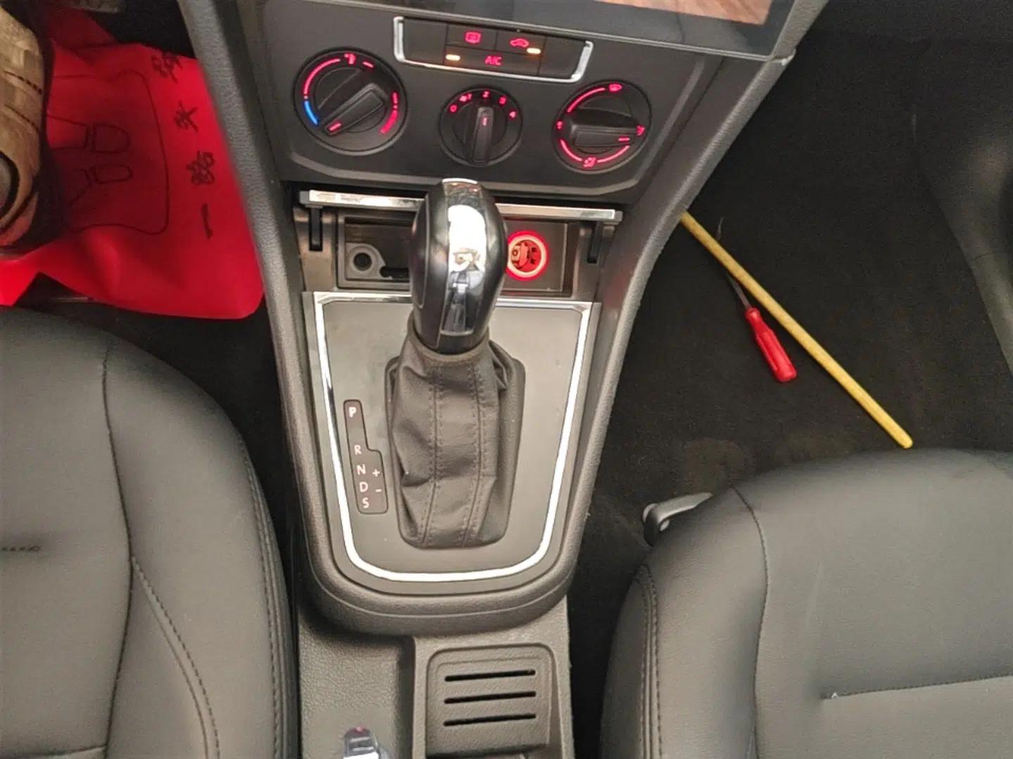 Volkswagen Bora 2017 1.6L Automatic Fashion Model — миниатюра 16