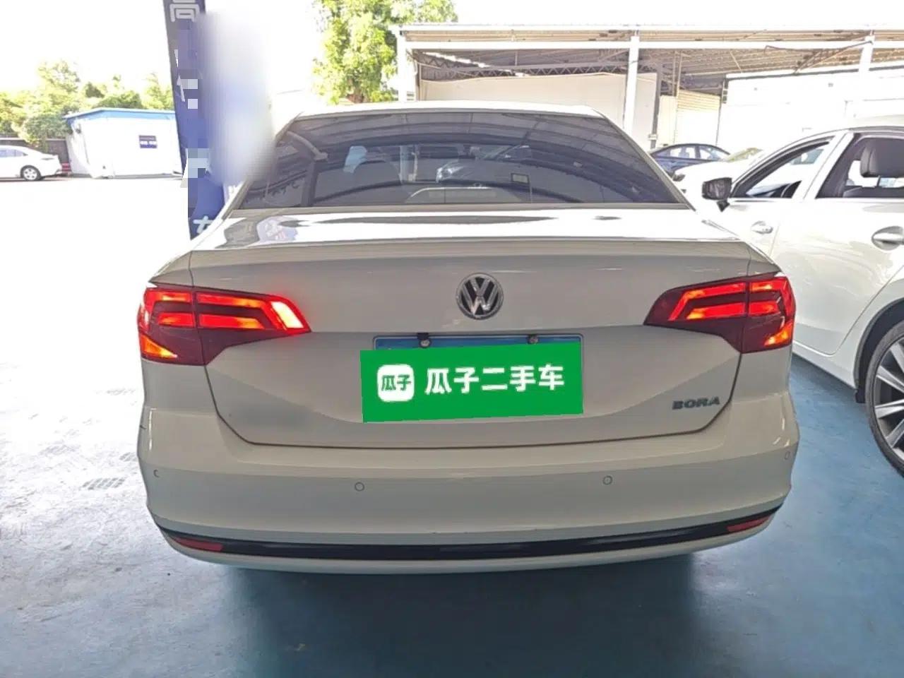 Volkswagen Bora 2017 1.6L Automatic Fashion Model — миниатюра 5