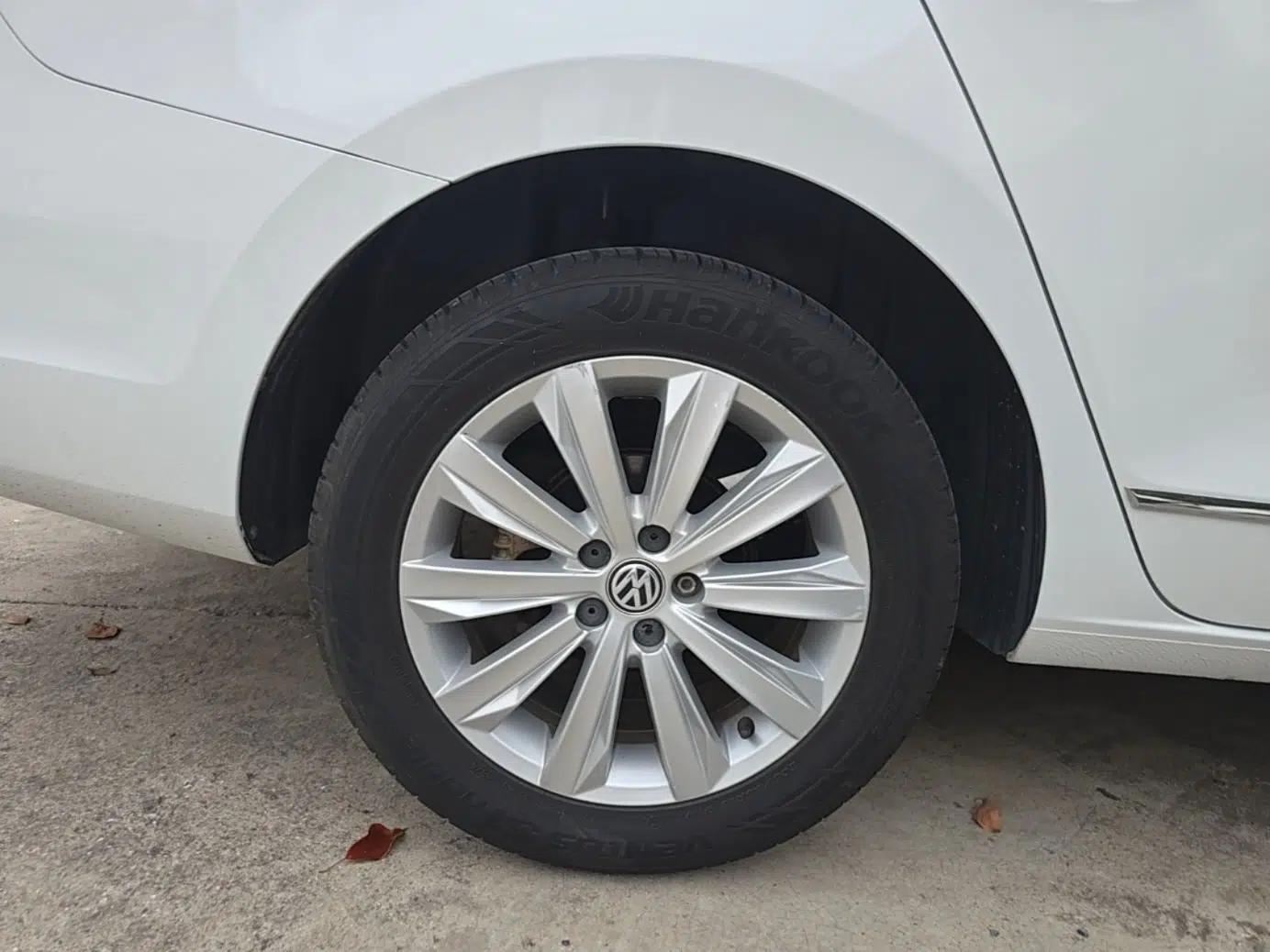 Volkswagen Bora 2017 1.6L Automatic Comfort Model — миниатюра 11