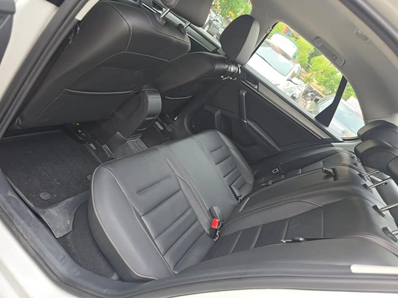 Volkswagen Bora 2017 1.6L Automatic Comfort Model — миниатюра 20