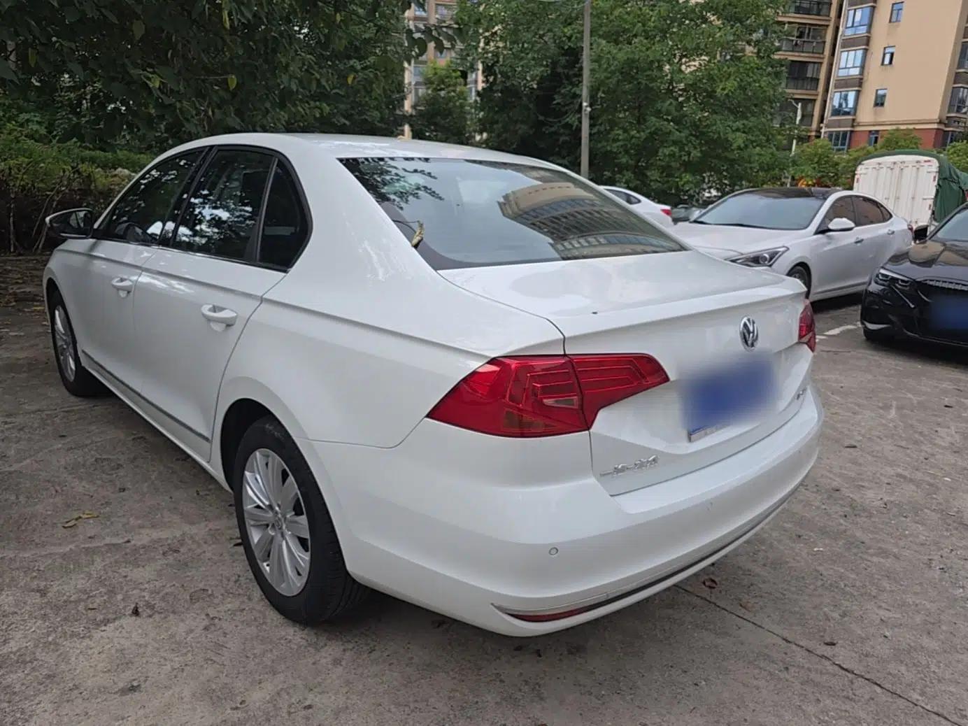Volkswagen Bora 2017 1.6L Automatic Comfort Model — миниатюра 4