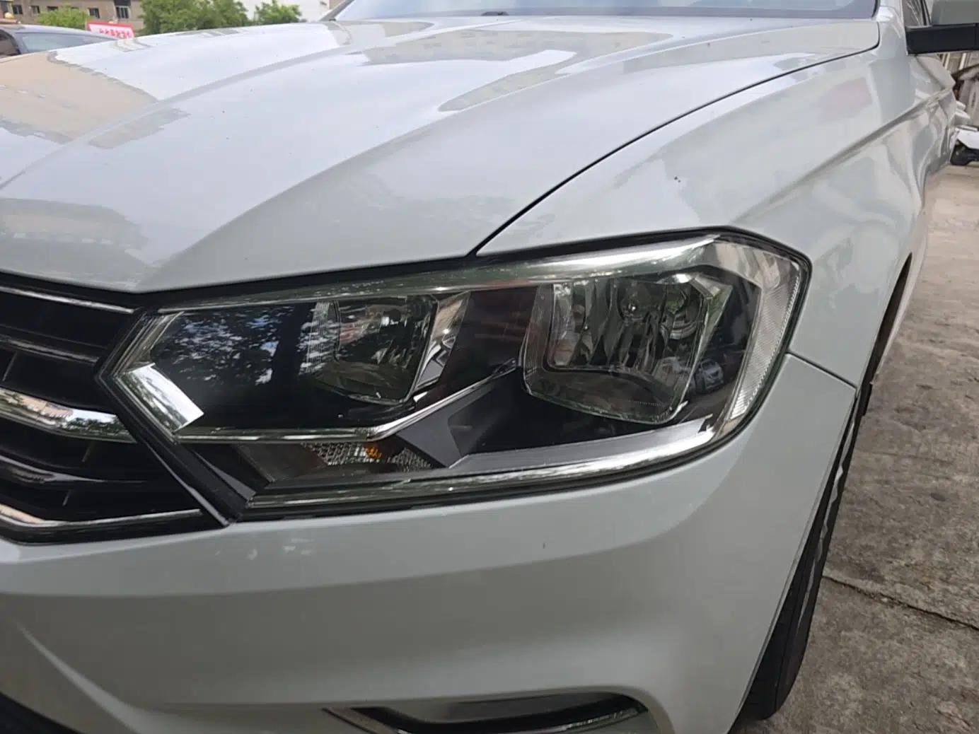 Volkswagen Bora 2017 1.6L Automatic Comfort Model — миниатюра 8