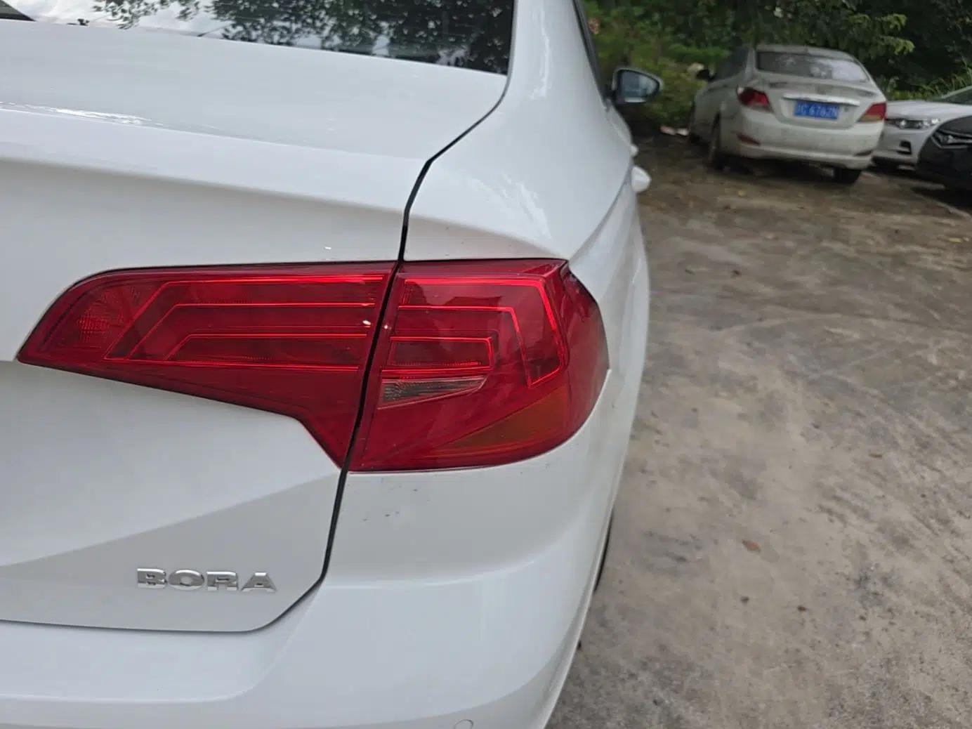 Volkswagen Bora 2017 1.6L Automatic Comfort Model — миниатюра 9