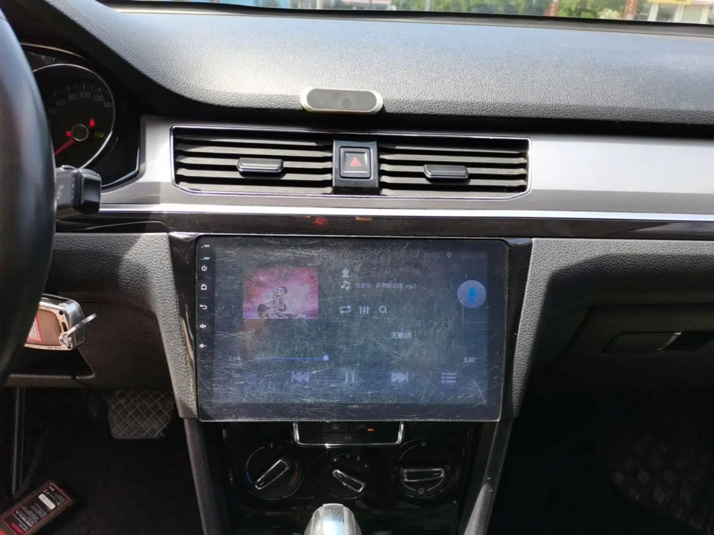Volkswagen Bora 2016 1.6L Automatic Comfort Model — миниатюра 15