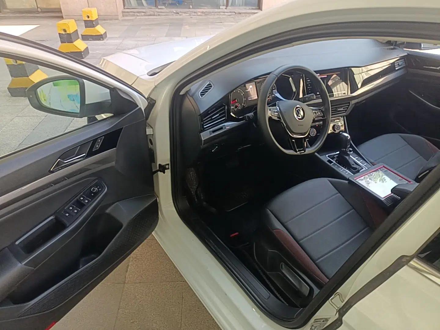 Volkswagen Bora 2021 1.5L Automatic Comfort Smart Connect Edition — миниатюра 18