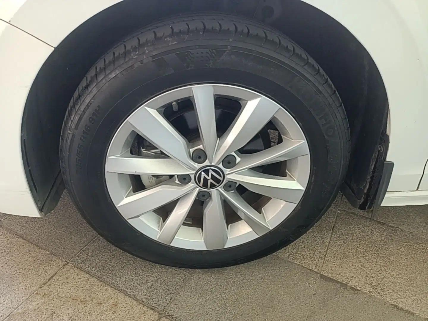 Volkswagen Bora 2021 1.5L Automatic Comfort Smart Connect Edition — миниатюра 10