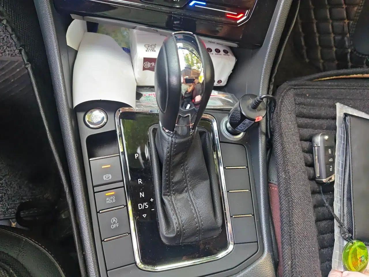 Volkswagen Bora 2020 1.5L Automatic Elite Version — миниатюра 14