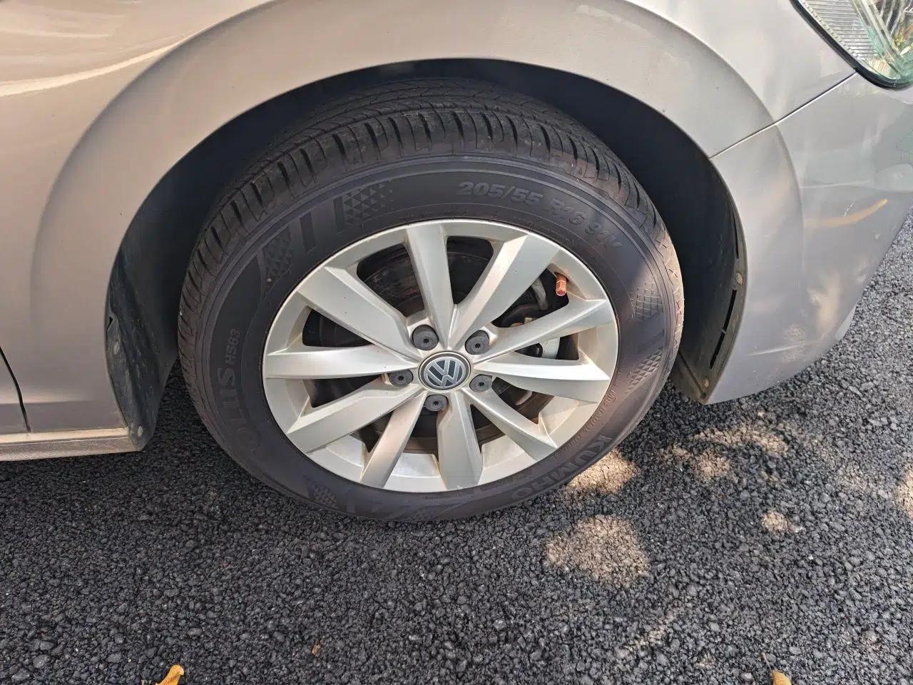 Volkswagen Bora 2020 1.5L Automatic Elite Version — миниатюра 8