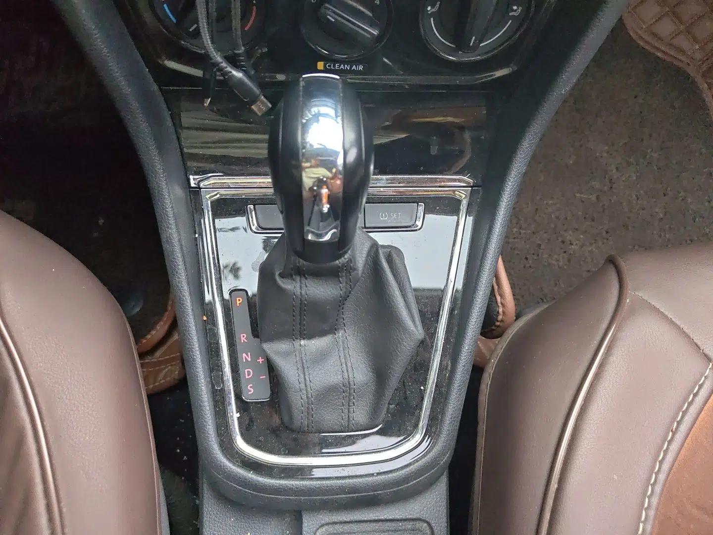 Volkswagen Bora 2019 Bora Legend 1.5L Automatic Leading Model China VI Standard — миниатюра 14