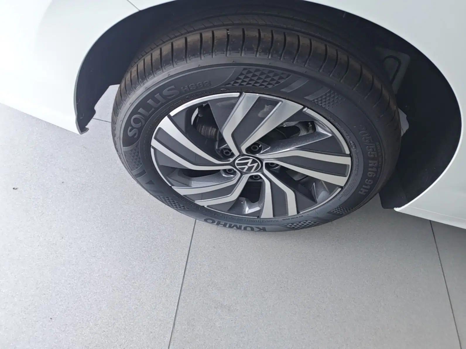 Volkswagen Bora 2026 200TSI DSG Yuexing Navigation Edition — миниатюра 11
