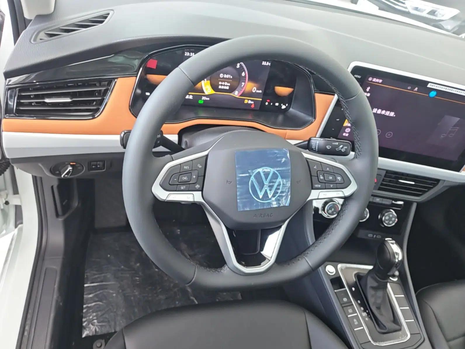 Volkswagen Bora 2026 200TSI DSG Yuexing Navigation Edition — миниатюра 13