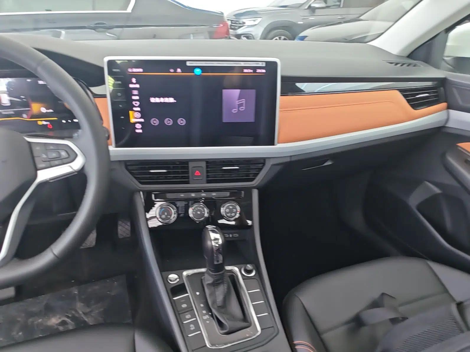 Volkswagen Bora 2026 200TSI DSG Yuexing Navigation Edition — миниатюра 15