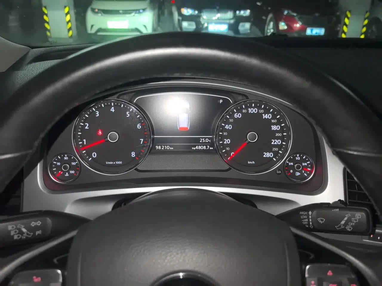 Volkswagen Touareg 2011 3.0 TSI Standard Version — миниатюра 11