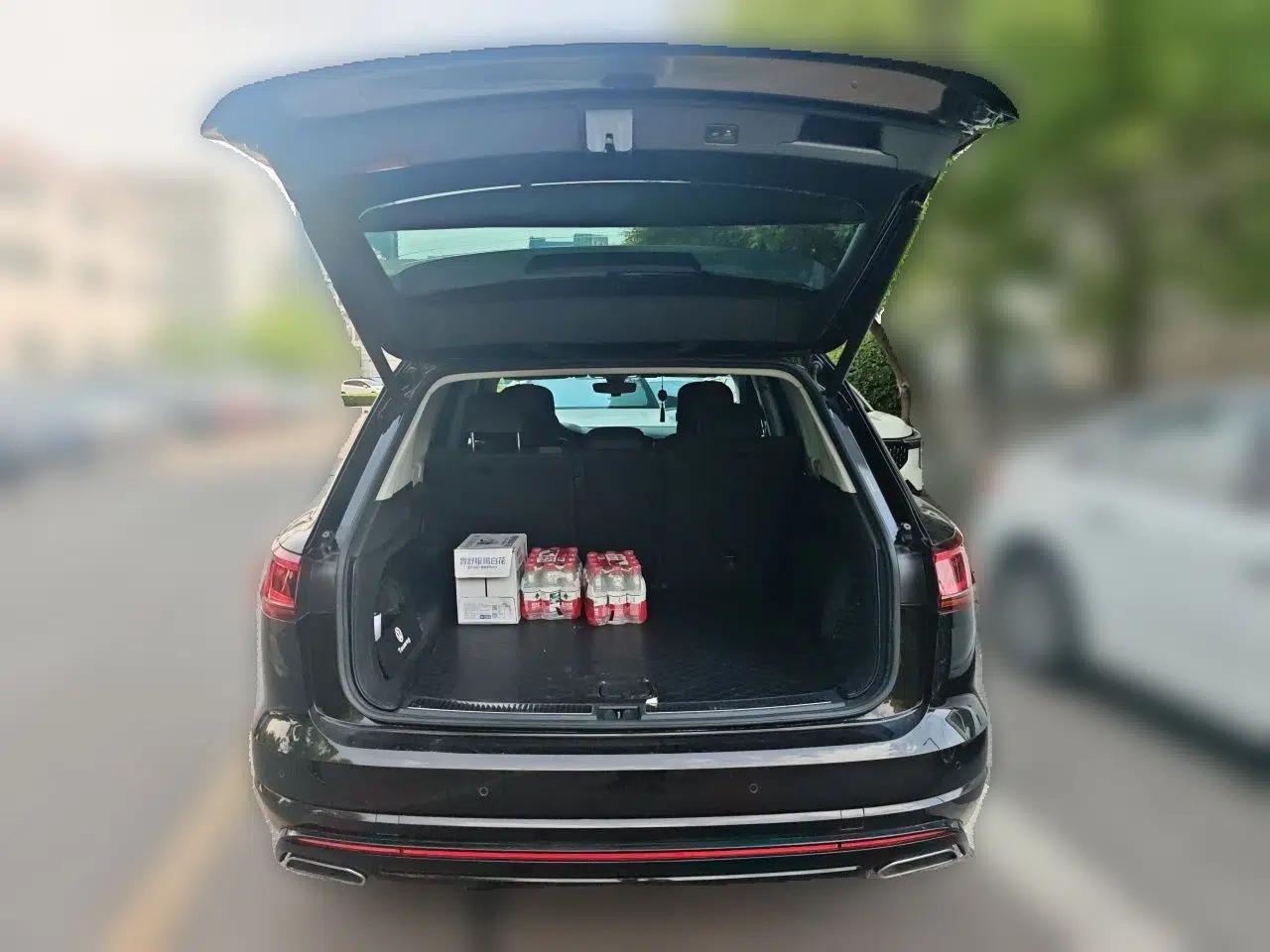 Volkswagen Touareg 2020 3.0 TSI Luxury Edition China VI — миниатюра 19