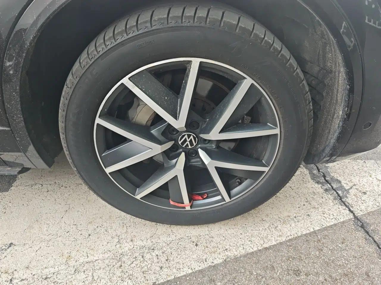 Volkswagen Touareg 2020 3.0 TSI Luxury Edition China VI — миниатюра 8