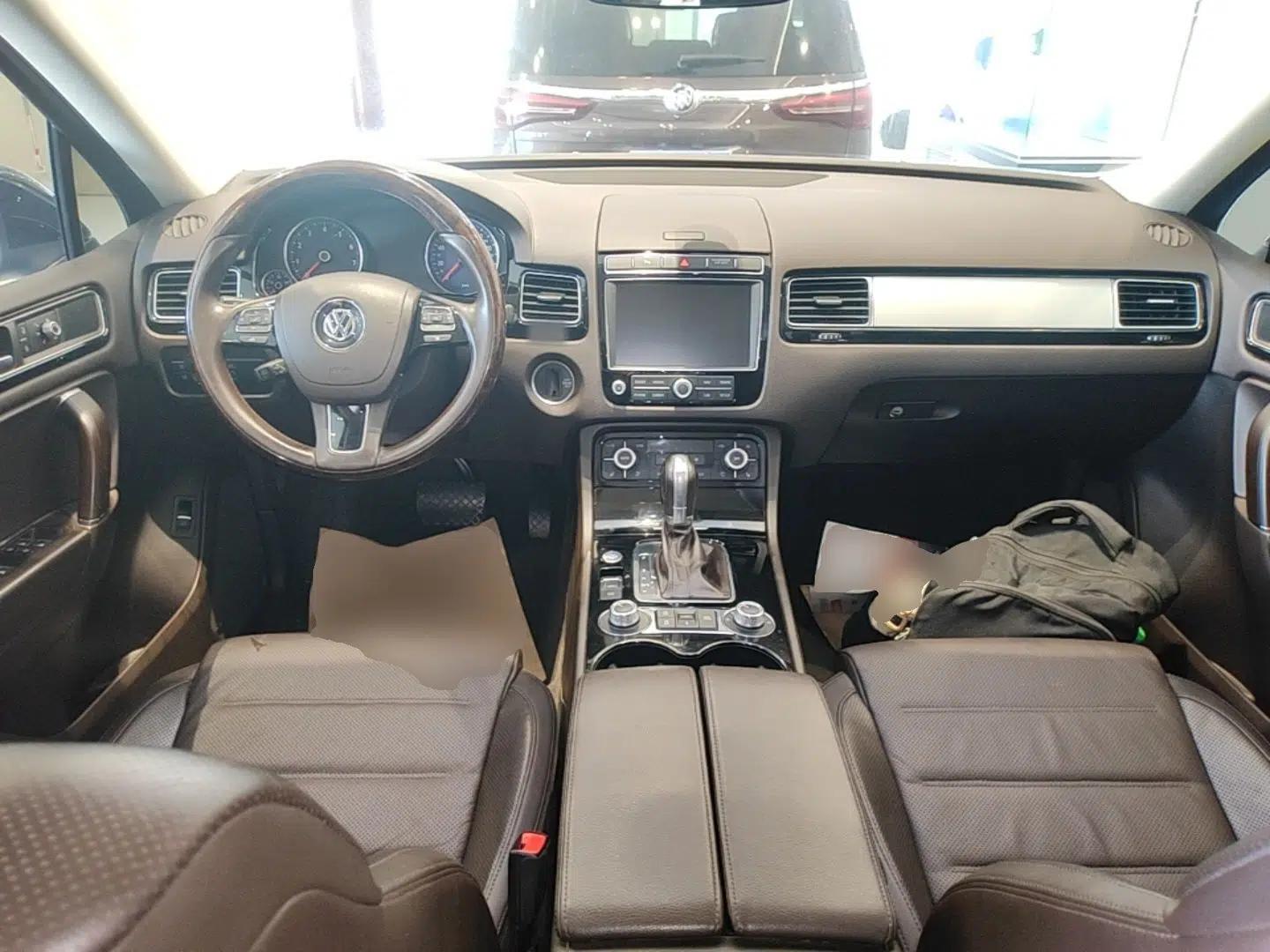 Volkswagen Touareg 2017 3.0 TSI Touareg Edition — миниатюра 12