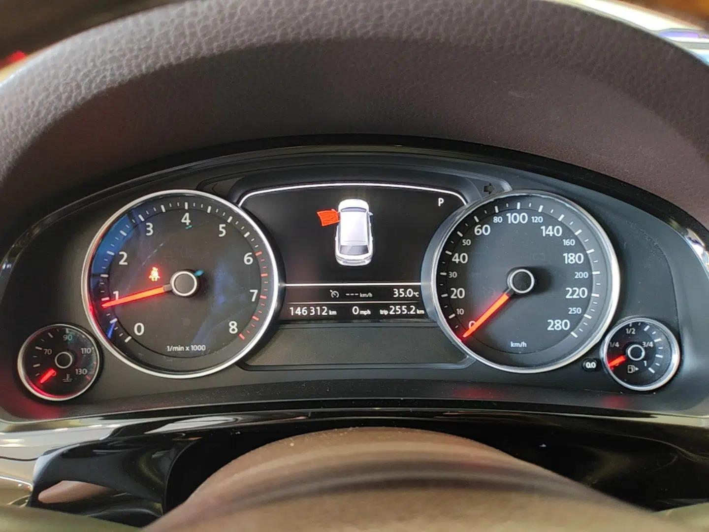 Volkswagen Touareg 2017 3.0 TSI Touareg Edition — миниатюра 14