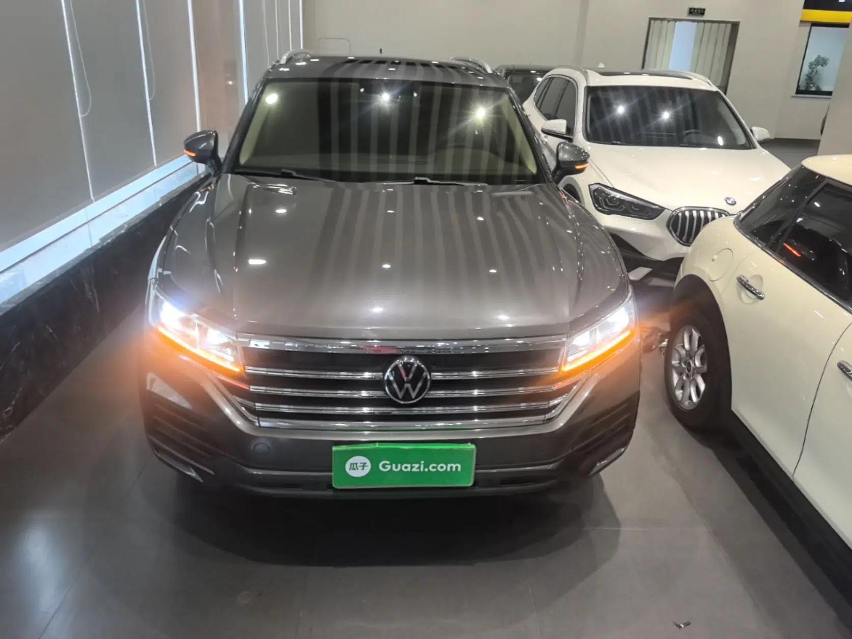 Volkswagen Touareg 2021 2.0 TSI Flagship Special Edition — миниатюра 2