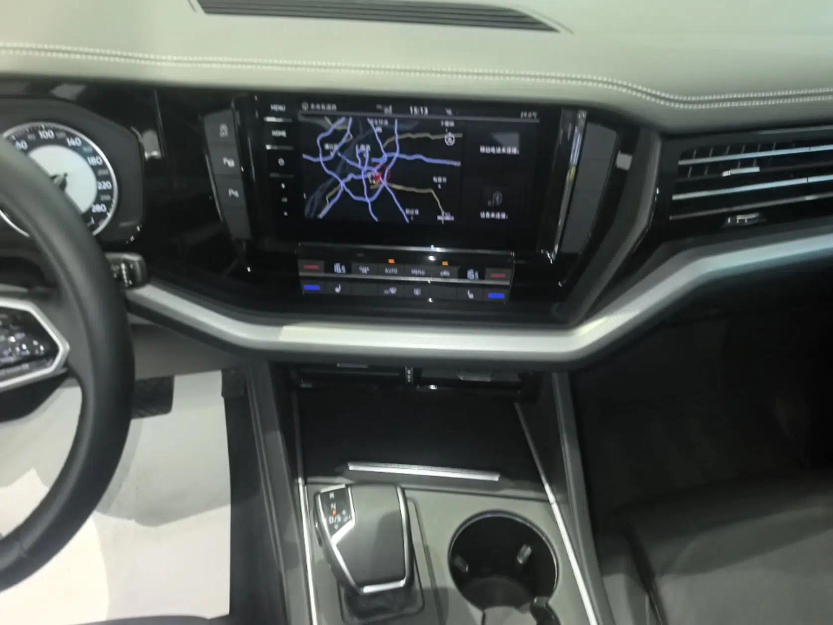 Volkswagen Touareg 2021 2.0 TSI Flagship Special Edition — миниатюра 15