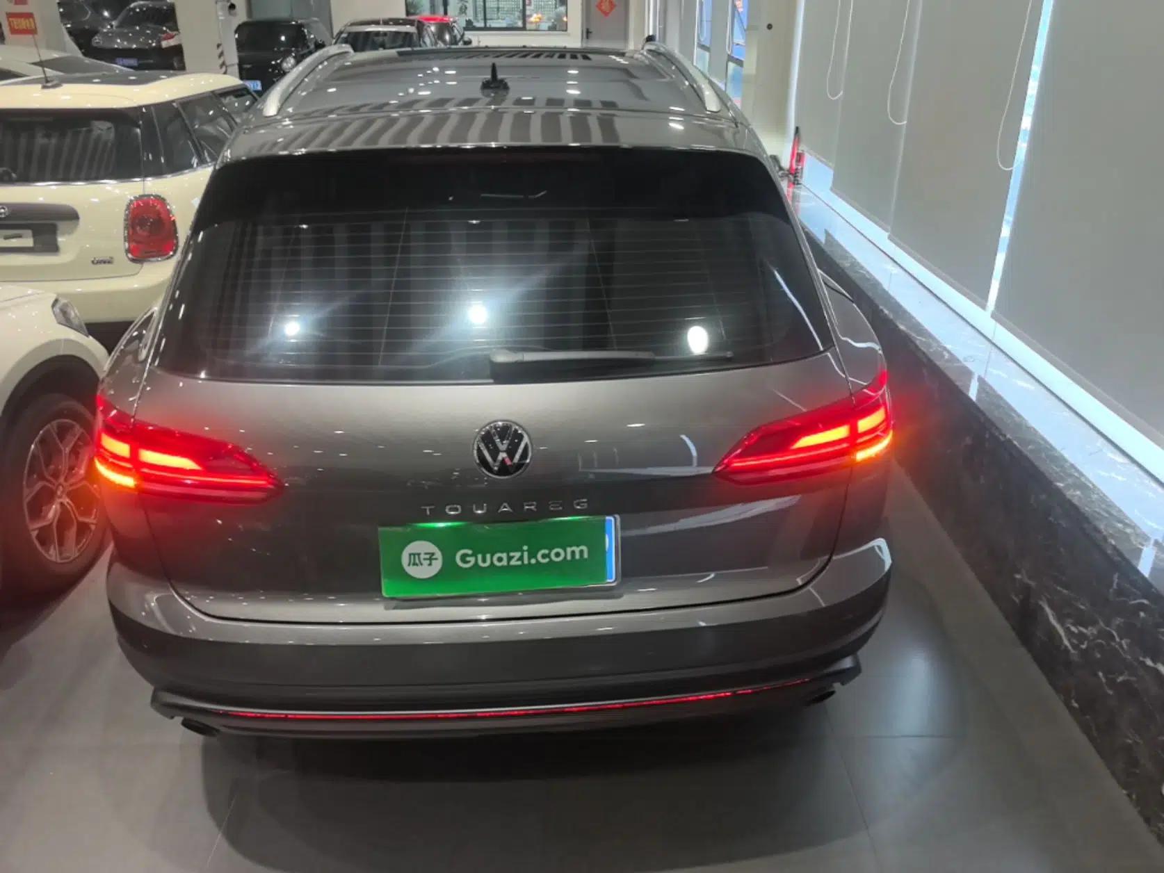 Volkswagen Touareg 2021 2.0 TSI Flagship Special Edition — миниатюра 5