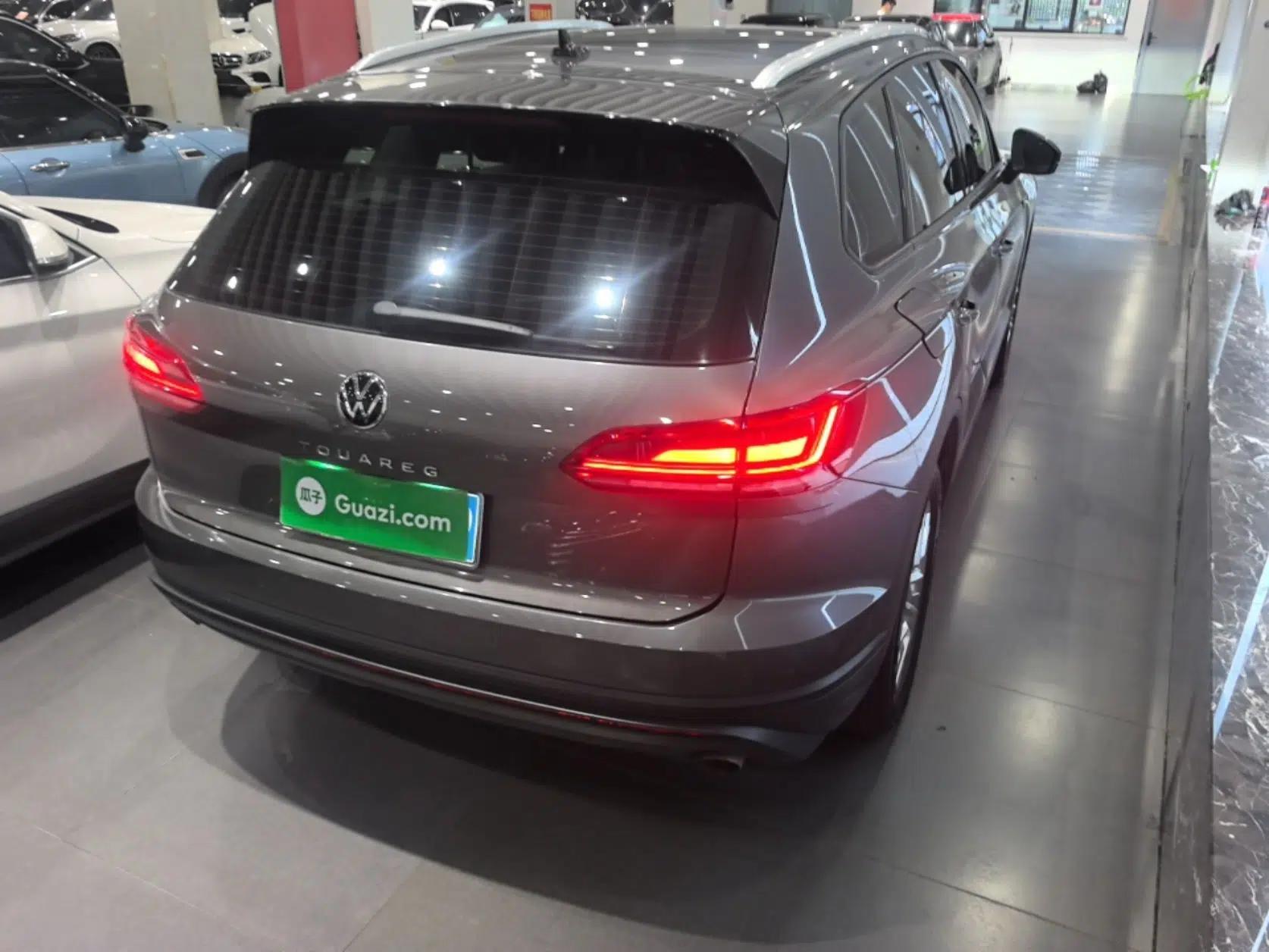 Volkswagen Touareg 2021 2.0 TSI Flagship Special Edition — миниатюра 6