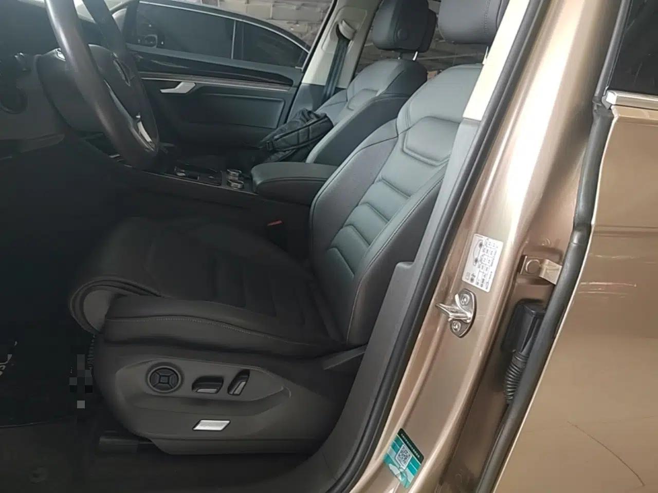 Volkswagen Touareg 2019 2.0 TSI Ruiyi Edition China V Standard — миниатюра 22