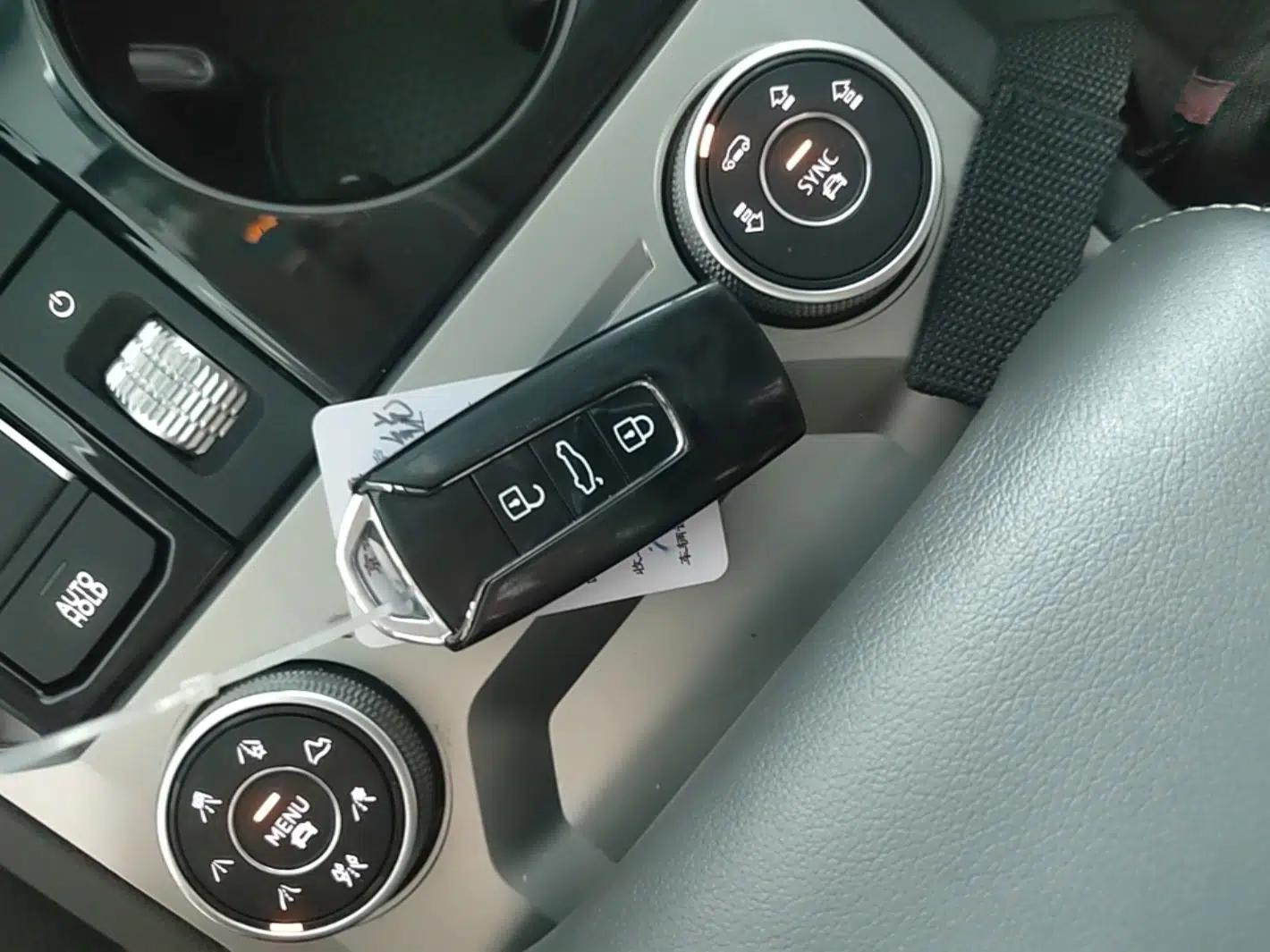 Volkswagen Touareg 2019 2.0 TSI Ruiyi Edition China V Standard — миниатюра 28