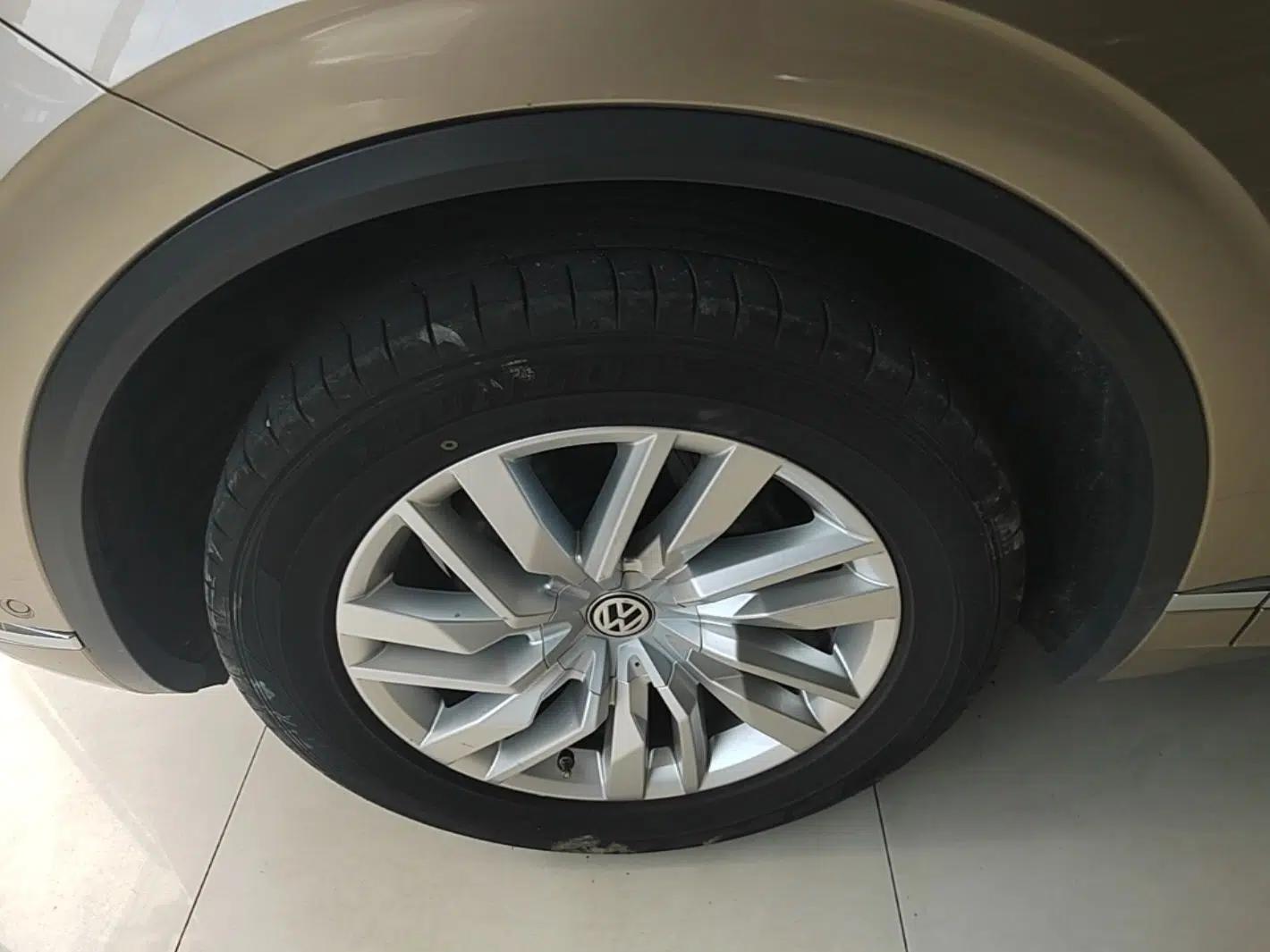 Volkswagen Touareg 2019 2.0 TSI Ruiyi Edition China V Standard — миниатюра 10