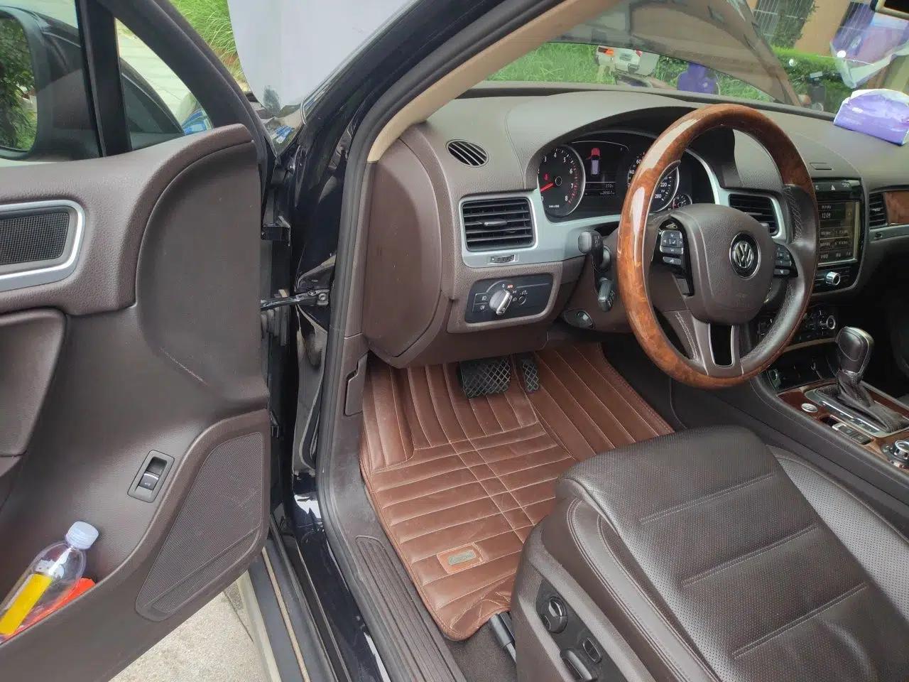 Volkswagen Touareg 2011 3.0 TSI Luxury Edition — миниатюра 16