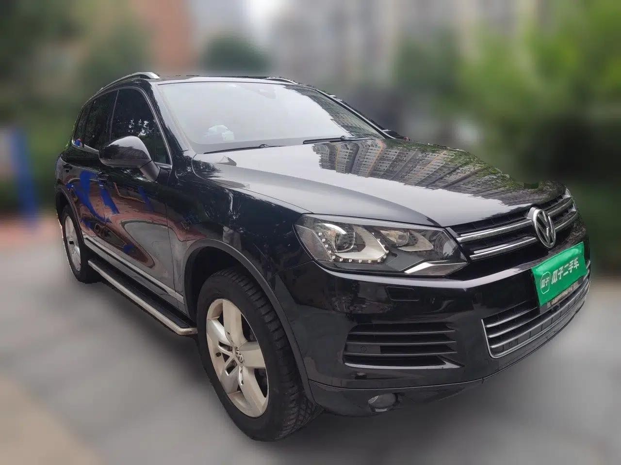 Volkswagen Touareg 2011 3.0 TSI Luxury Edition — миниатюра 3