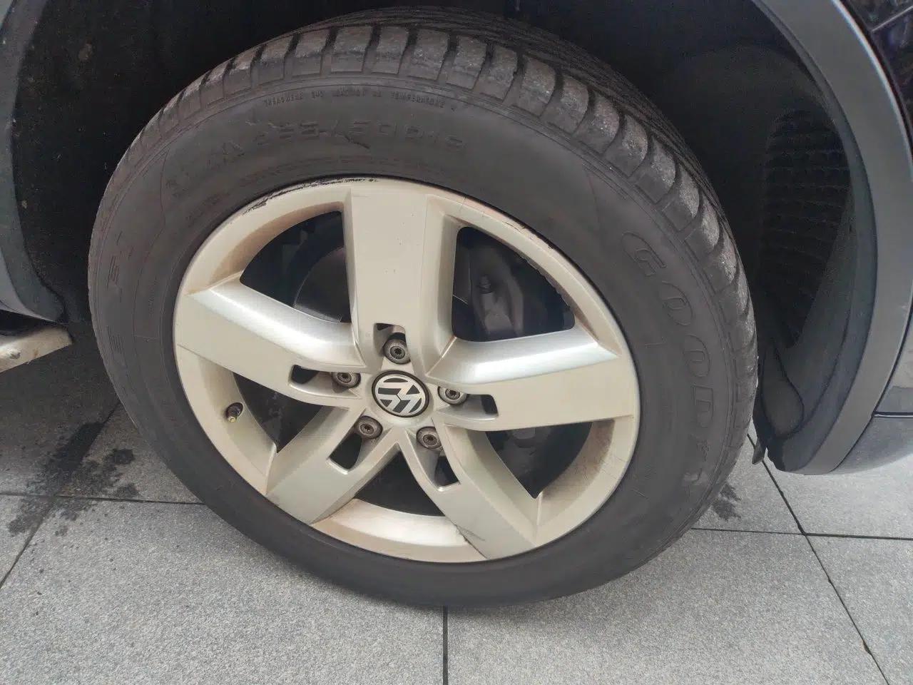 Volkswagen Touareg 2011 3.0 TSI Luxury Edition — миниатюра 8