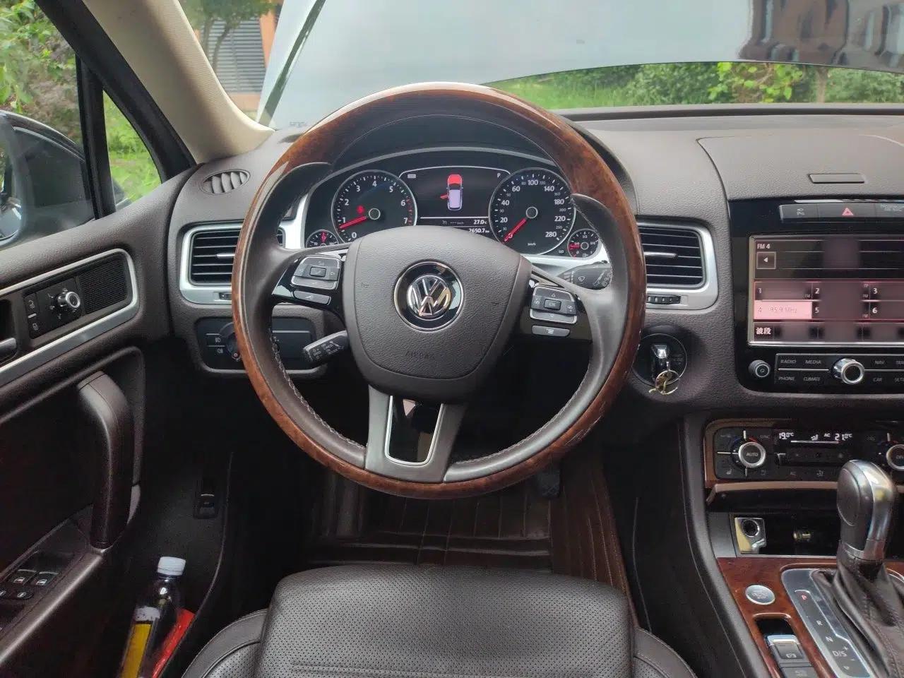 Volkswagen Touareg 2011 3.0 TSI Luxury Edition — миниатюра 10
