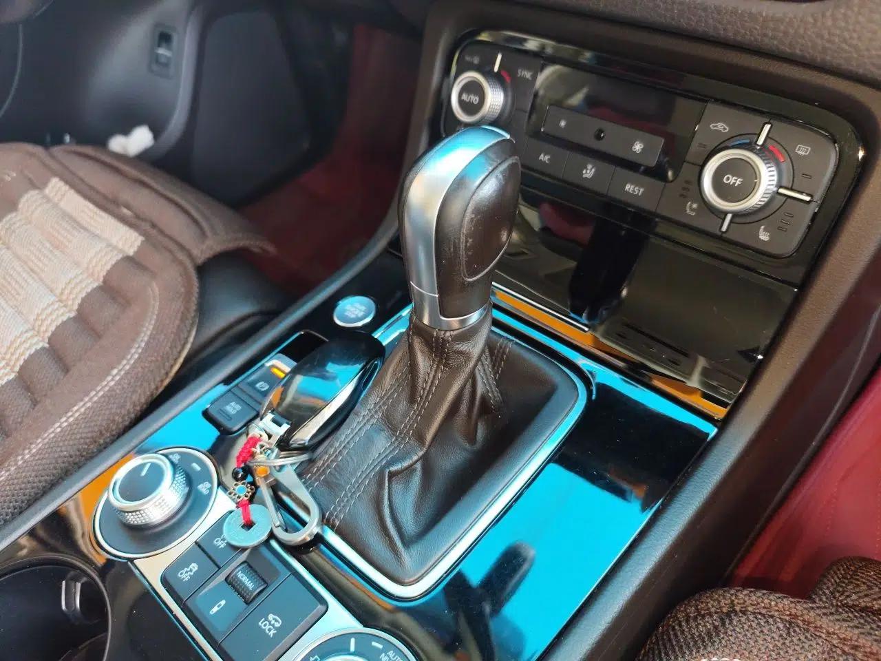 Volkswagen Touareg 2017 3.0 TSI Touareg Edition — миниатюра 14