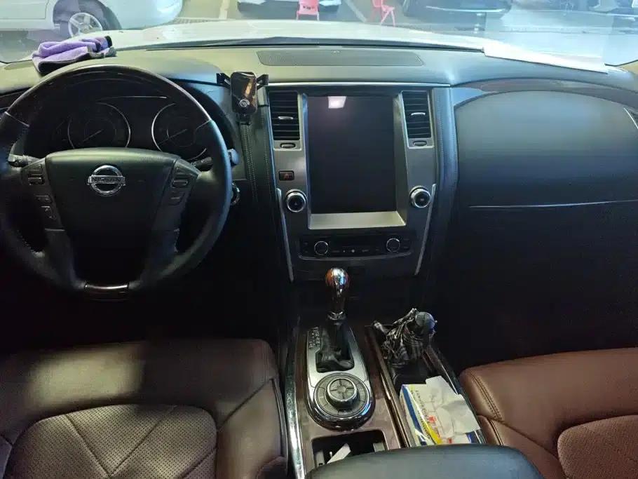 Nissan Patrol 2018 4.0L Leader Edition — миниатюра 12
