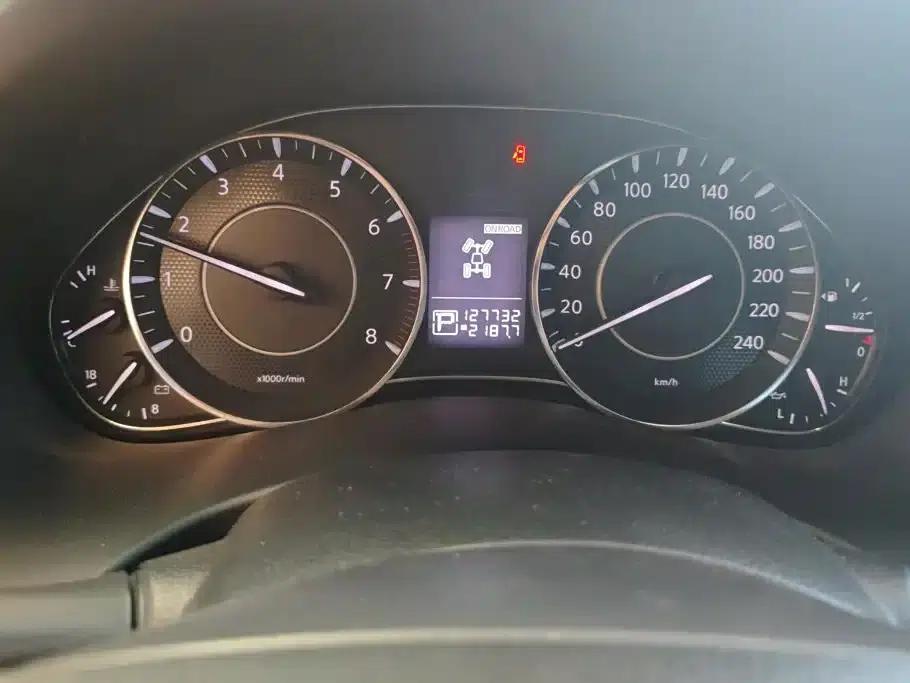 Nissan Patrol 2018 4.0L Leader Edition — миниатюра 14