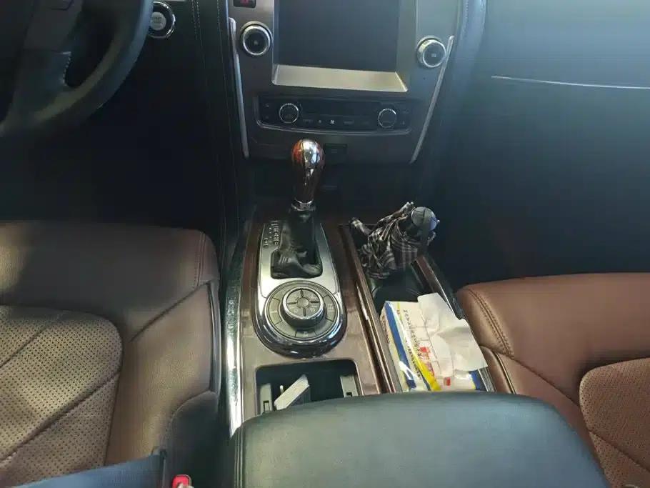 Nissan Patrol 2018 4.0L Leader Edition — миниатюра 16