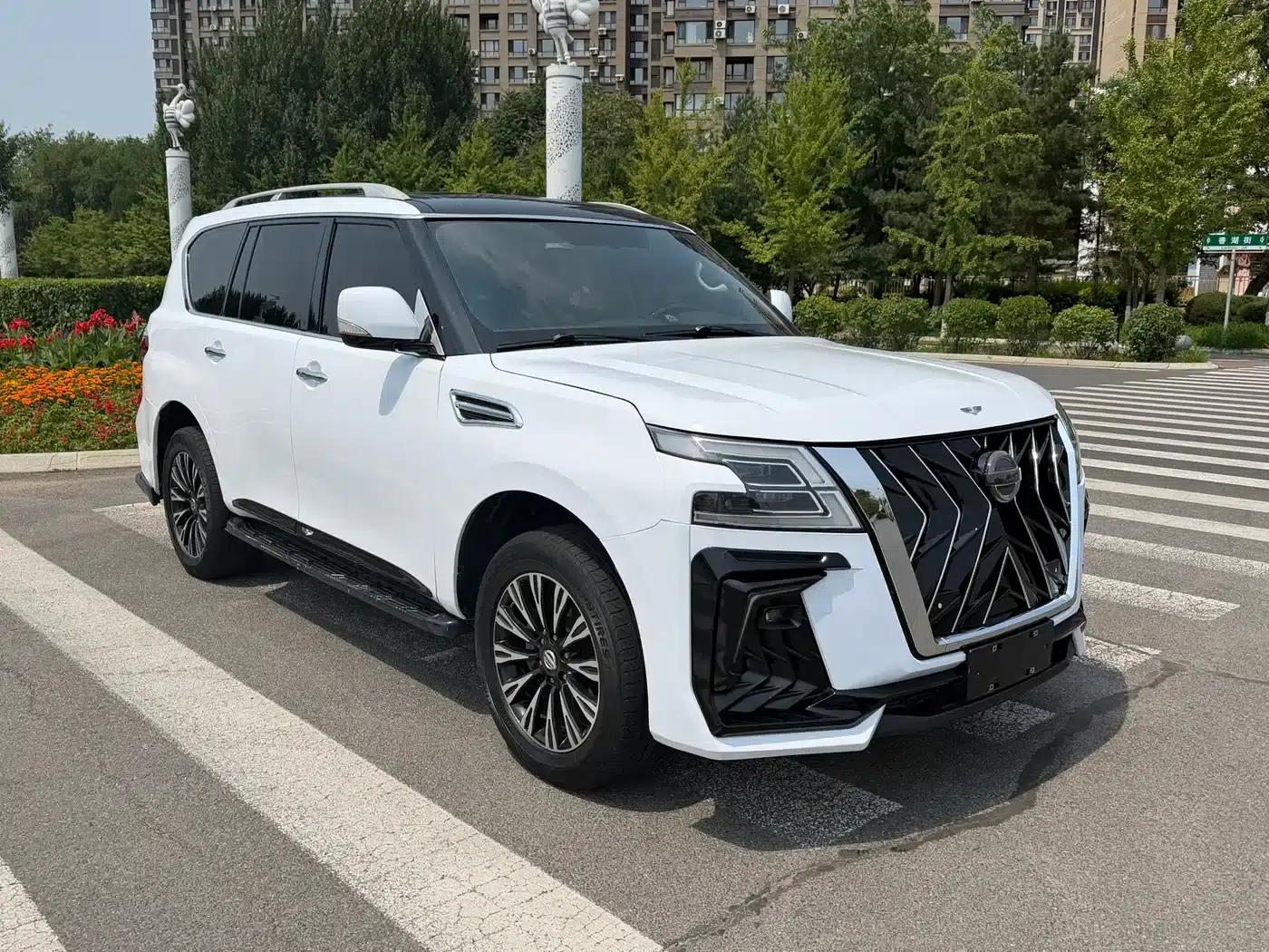 Nissan Patrol 2018 4.0L Flagship Edition — миниатюра 3