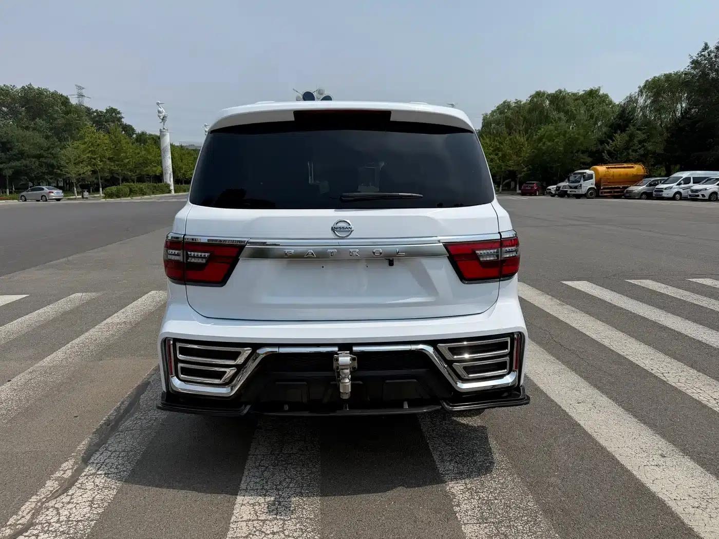 Nissan Patrol 2018 4.0L Flagship Edition — миниатюра 8